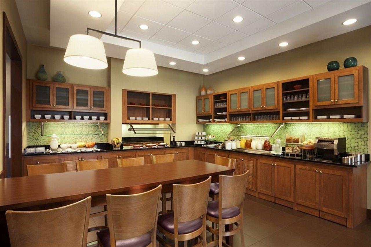 Hyatt Place Airport/cascade Station 3*