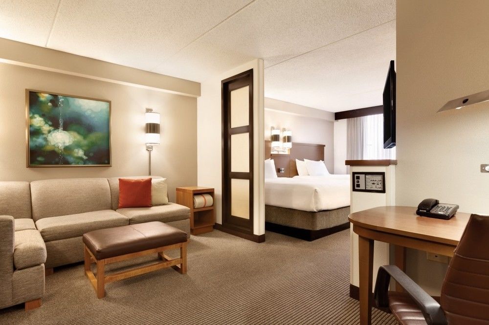 Hyatt Place Airport/cascade Station 3*